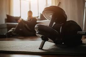 扑克打法中的风险回报（扑克策略的风险与收益）